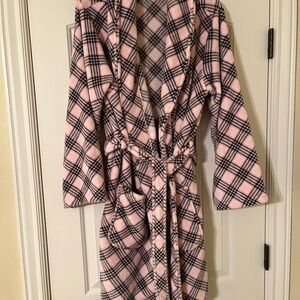 Victoria’s Secret Soft Sherpa Flannel Pink Plaid Robe Bathrobe M L